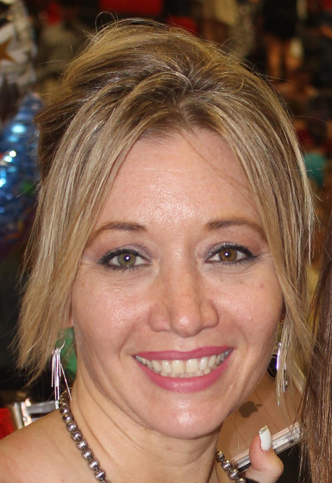 Christine_Hogan