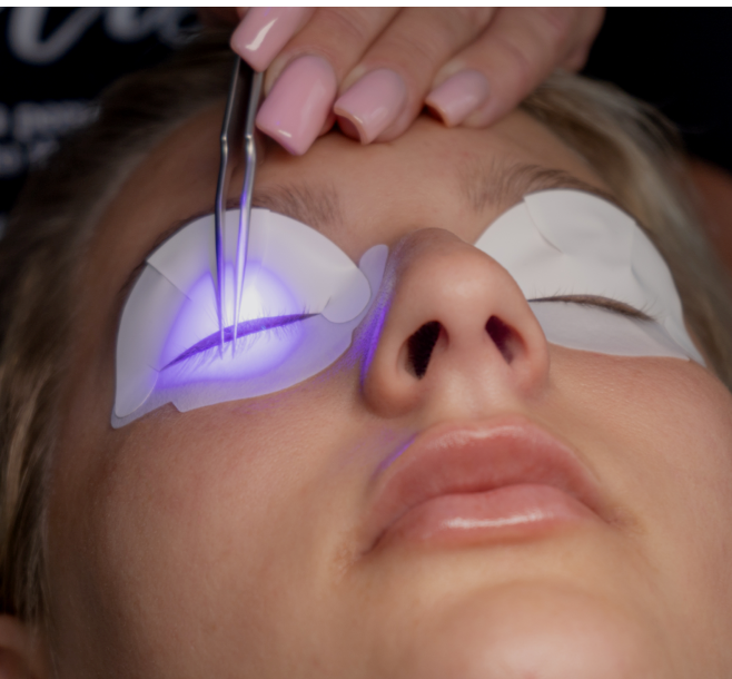 Flash-Cure-UV-Choose-Place-Flash-Release-Mobile